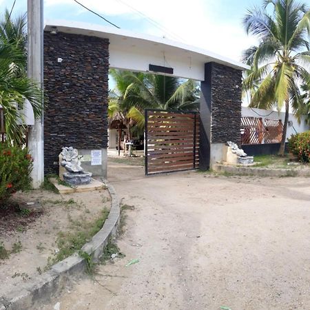 Hotel Covenas Playas Tropicales Exterior foto